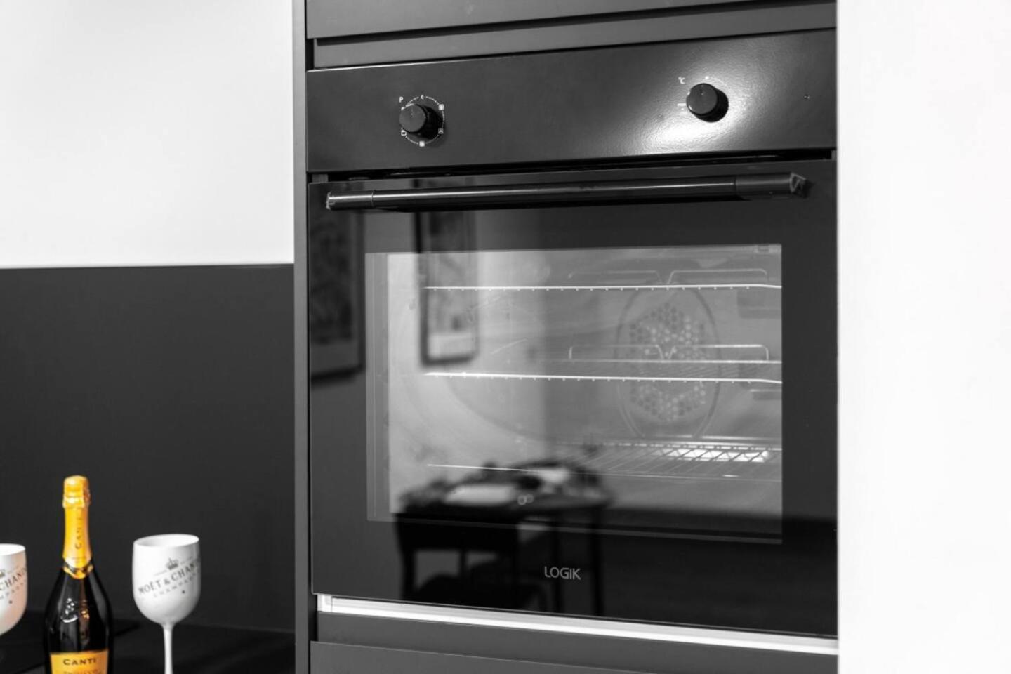 Loft Style Apartment - Near City Centre - Smart Tv- Wifi - Parking - Top Rated - 3Nt Birmingham Buitenkant foto